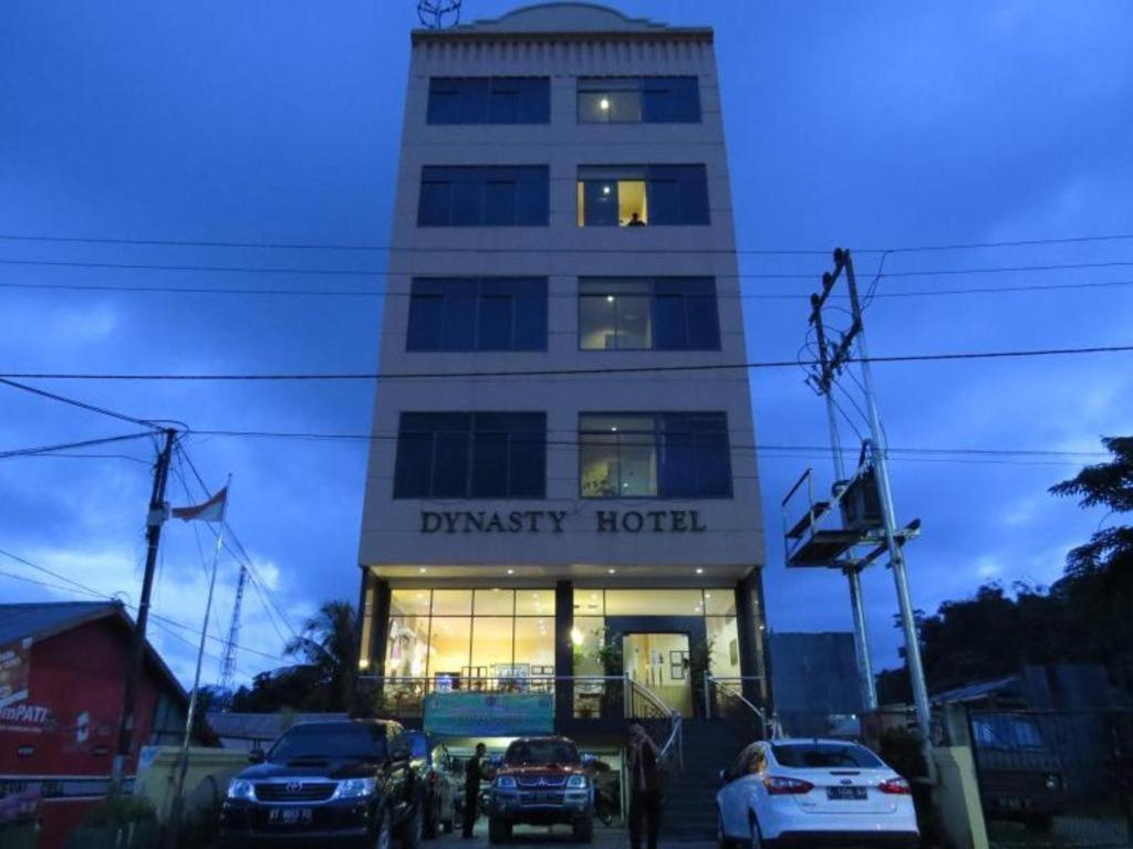 Hotel Dynasty Tarakan Exterior foto