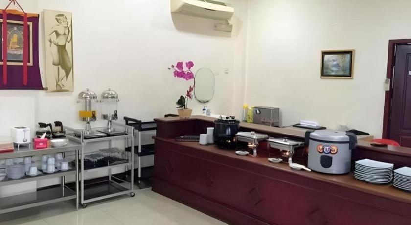 Hotel Dynasty Tarakan Exterior foto