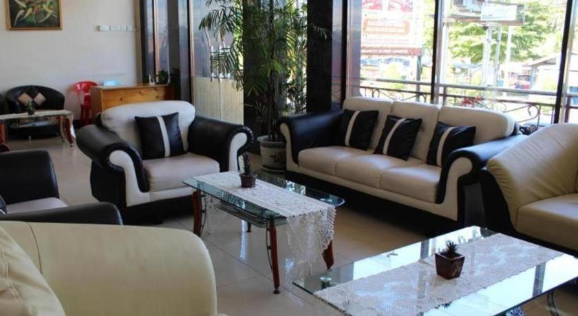 Hotel Dynasty Tarakan Exterior foto