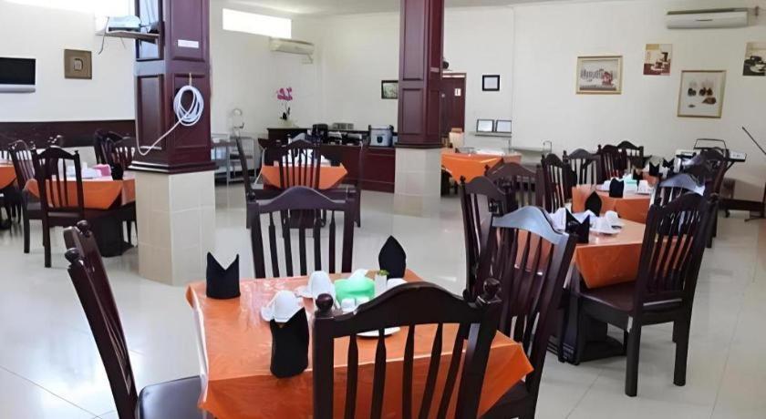 Hotel Dynasty Tarakan Exterior foto