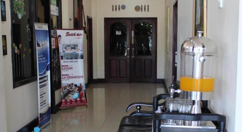Hotel Dynasty Tarakan Exterior foto